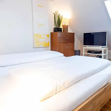 Kaept'n Nelson, App 15